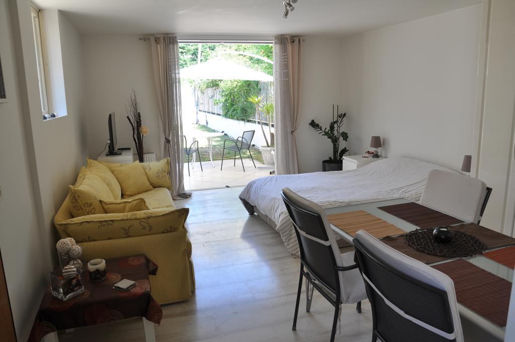 Cosy Studio With Garden / Individual Apartment Athens Exterior photo